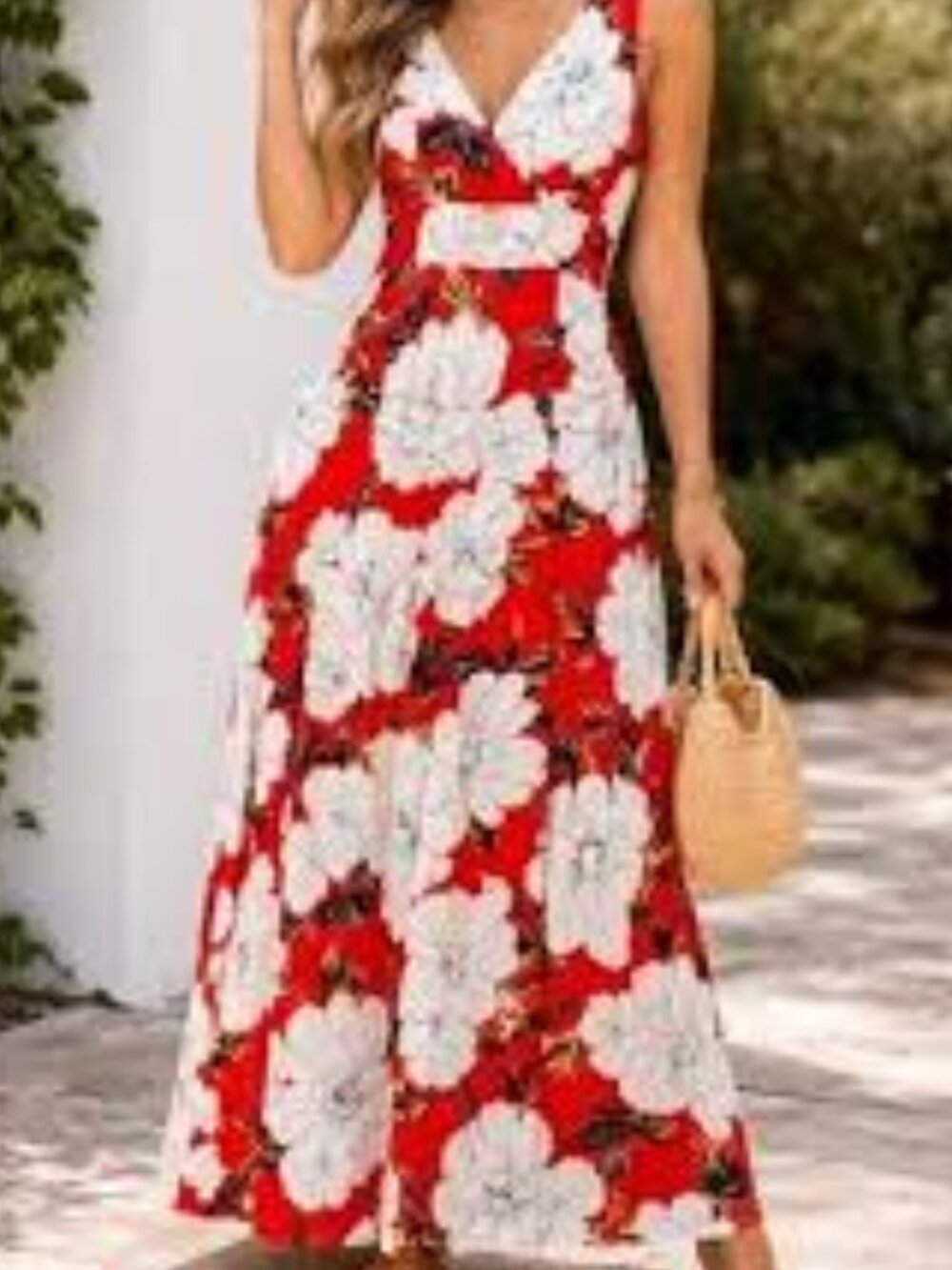 NWOT C&C California red-orange floral maxi dress, size Medium